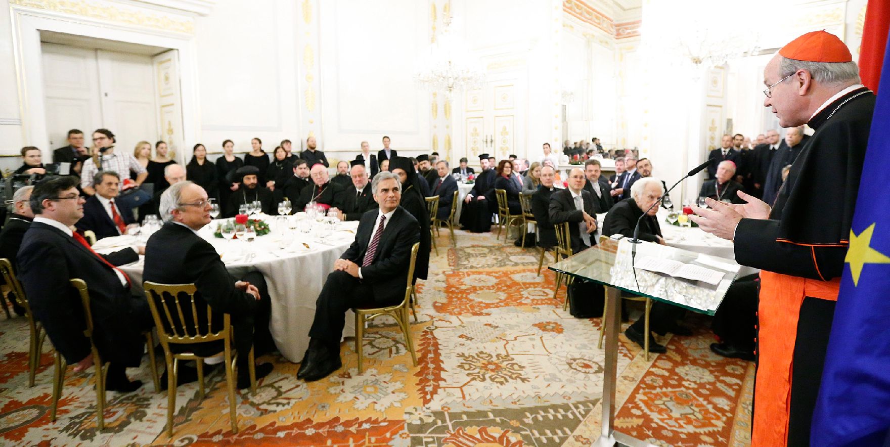 Am 11. Dezember 2012 lud Bundeskanzler Werner Faymann religiöse Vertreter zu einem Adventempfang in das Bundeskanzleramt.