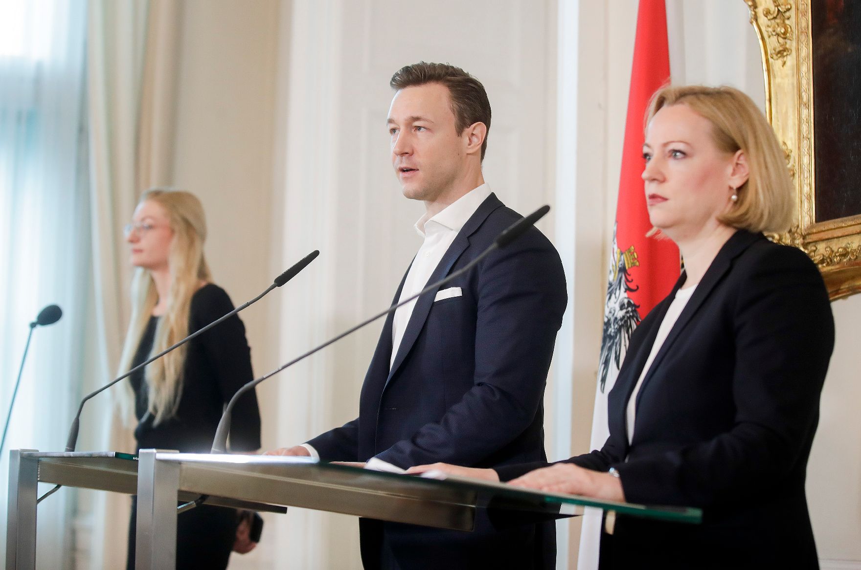 Am 9. Jänner 2019 fand eine Pressekonferenz zur Ernennung der neuen Leiterin des Bundesdenkmalamt Erika Pieler (r.) mit Bundesminister Gernot Blümel (m.) statt.