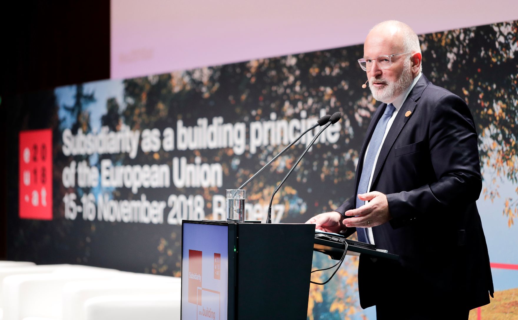 Am 16. November 2018 setzte Bundesminister Gernot Blümel seine Teilnahme an der Subsidiaritätskonferenz in Bregenz fort. Im Bild EU-Kommissar Frans Timmermans.
