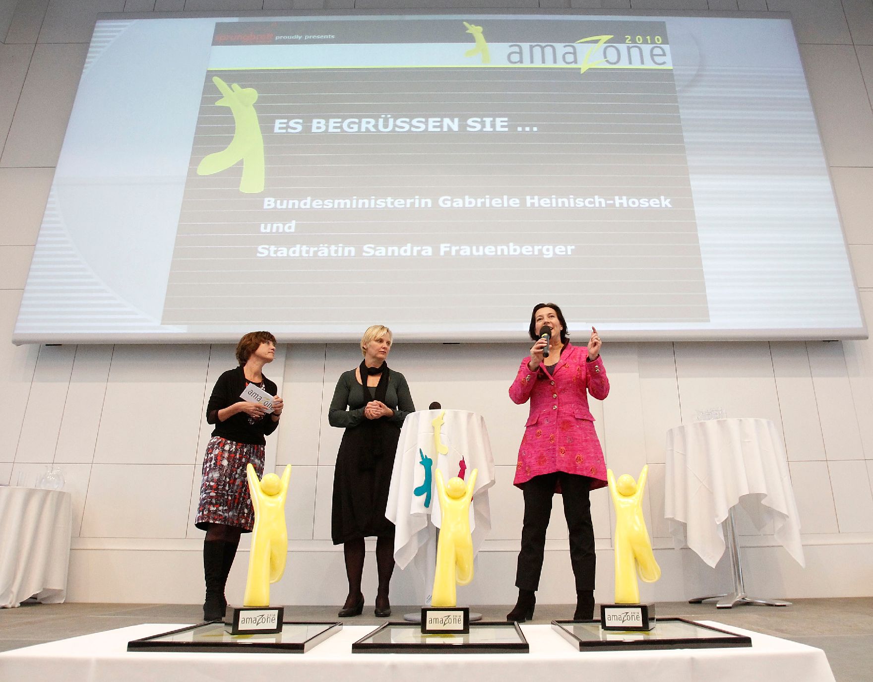 Frauenministerin Gabriele Heinisch-Hosek bei der Verleihung AmaZone-Award.