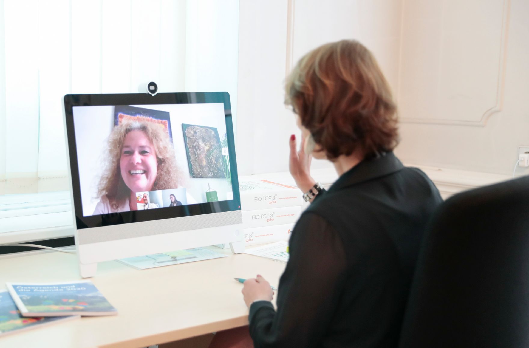 Am 14. Juli 2020 nahm Bundesministerin Karoline Edtstadler (im Bild) an einer Videokonferenz teil.