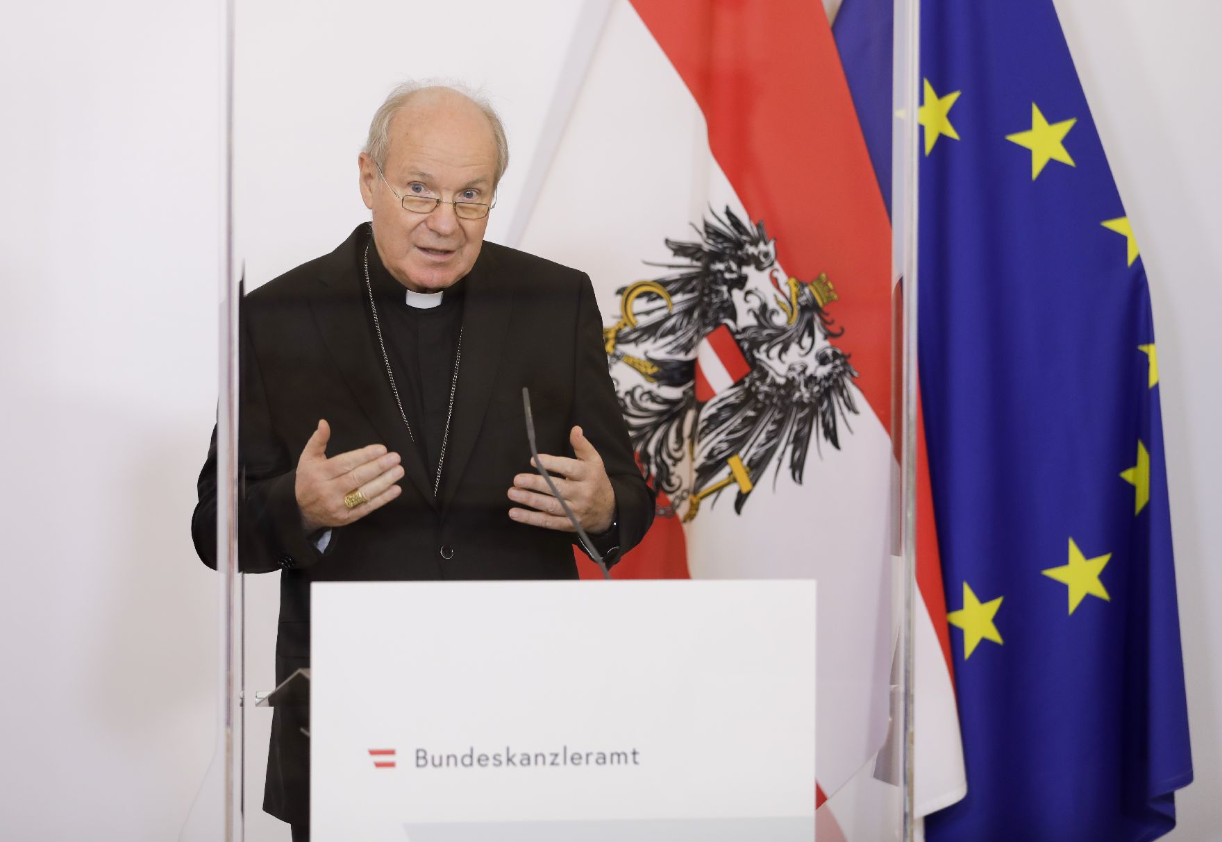 Am 23. April 2020 fand ein Pressestatement zu den Maßnahmen gegen die Krise im Bundeskanzleramt statt. Im Bild Kardinal Christoph Schönborn.