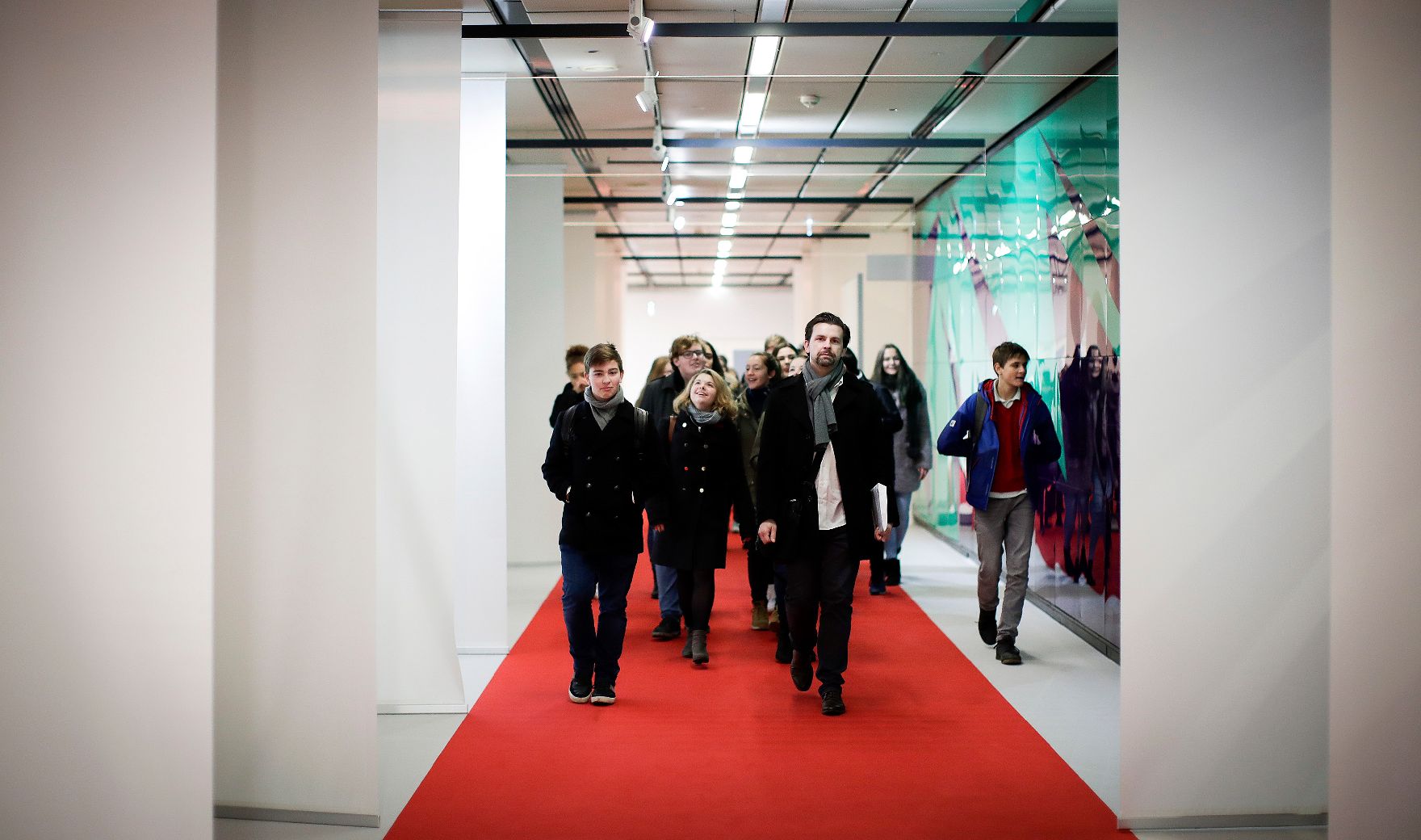 Am 19. Dezember 2018 fand eine Tag der offenen Tür im Austria Center Vienna statt zum Abschluss des EU-Ratvorsitzes. Im Bild Schüler bei der Besichtigung der Räume.