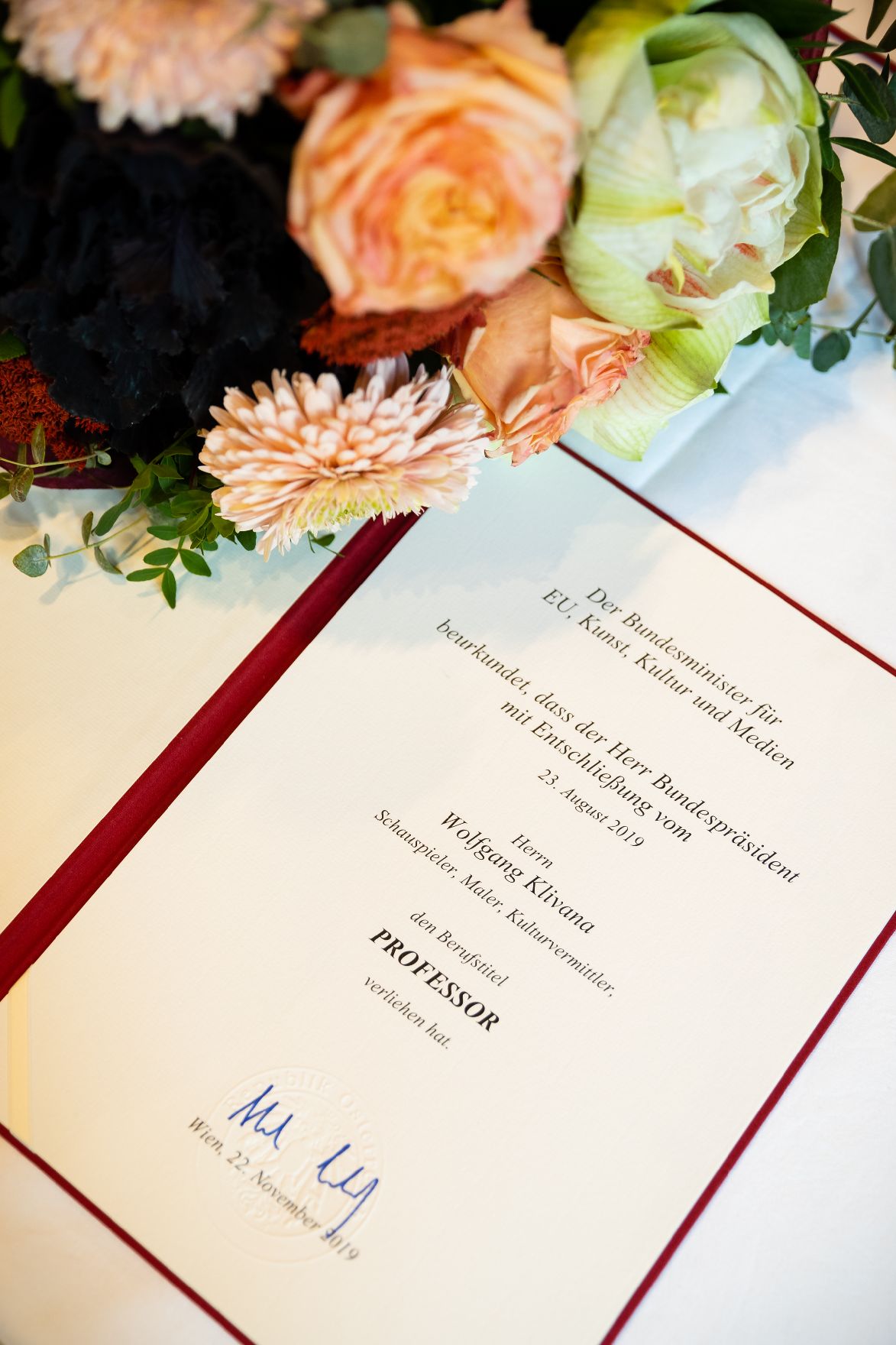 Am 22. November 2019 überreichte Sektionschef Jürgen Meindl das Goldene Ehrenzeichen für Verdienste um die Republik Österreich an Erich Martin Wolf und die Urkunde, mit der Wolfgang Klivana der Berufstitel Professor verliehen wurde.