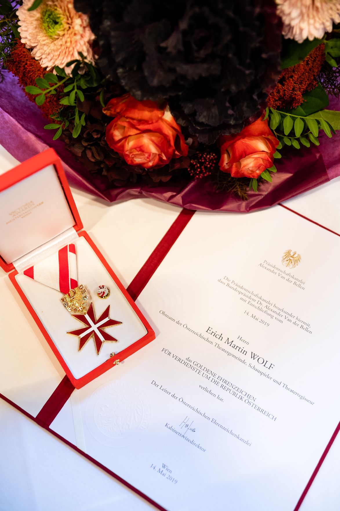 Am 22. November 2019 überreichte Sektionschef Jürgen Meindl das Goldene Ehrenzeichen für Verdienste um die Republik Österreich an Erich Martin Wolf und die Urkunde, mit der Wolfgang Klivana der Berufstitel Professor verliehen wurde.
