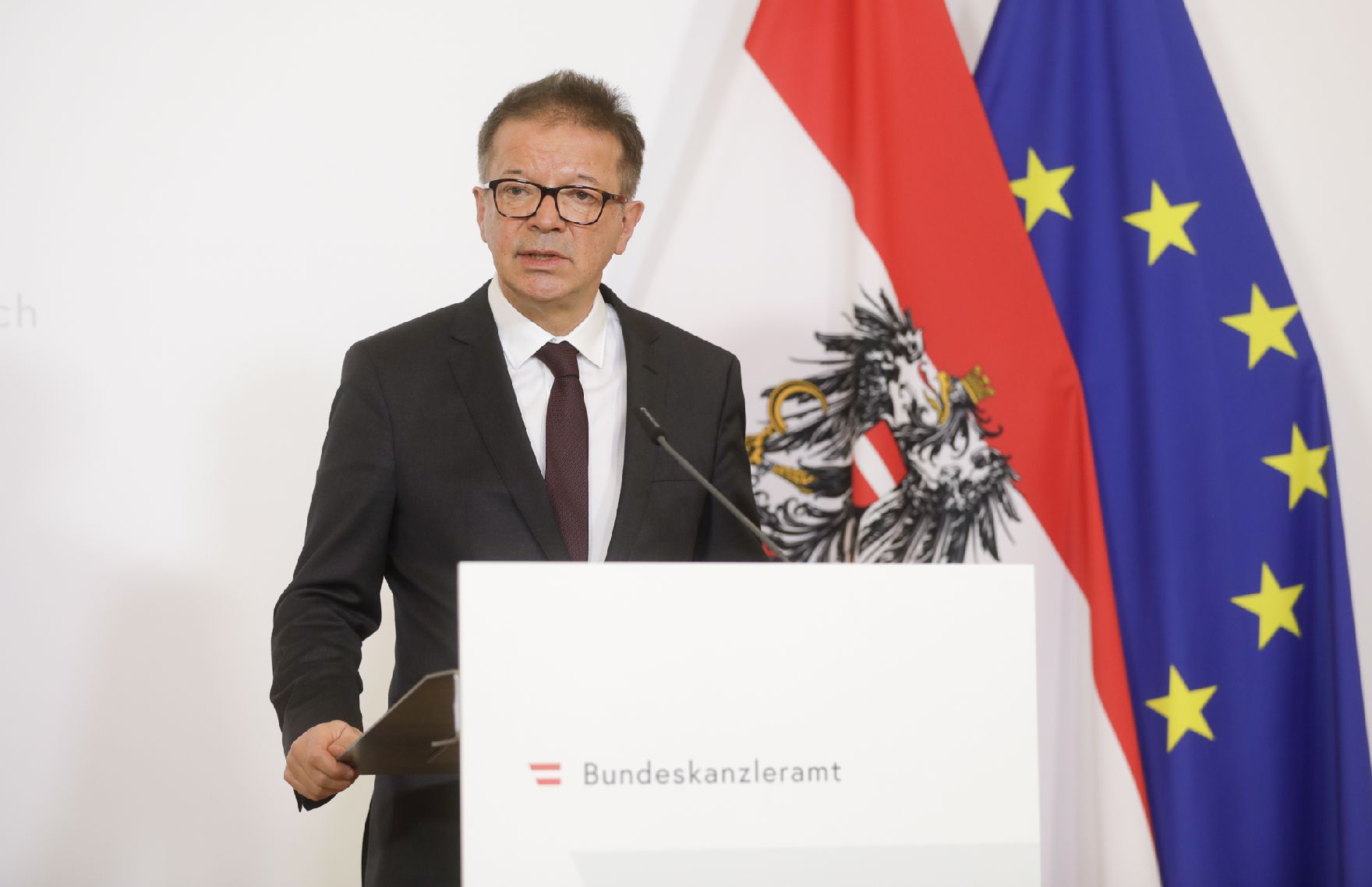 Am 19. März 2020 fand ein Pressestatement zu den Maßnahmen gegen die Krise im Bundeskanzleramt statt. Im Bild Gesundheitsminister Rudolf Anschober.