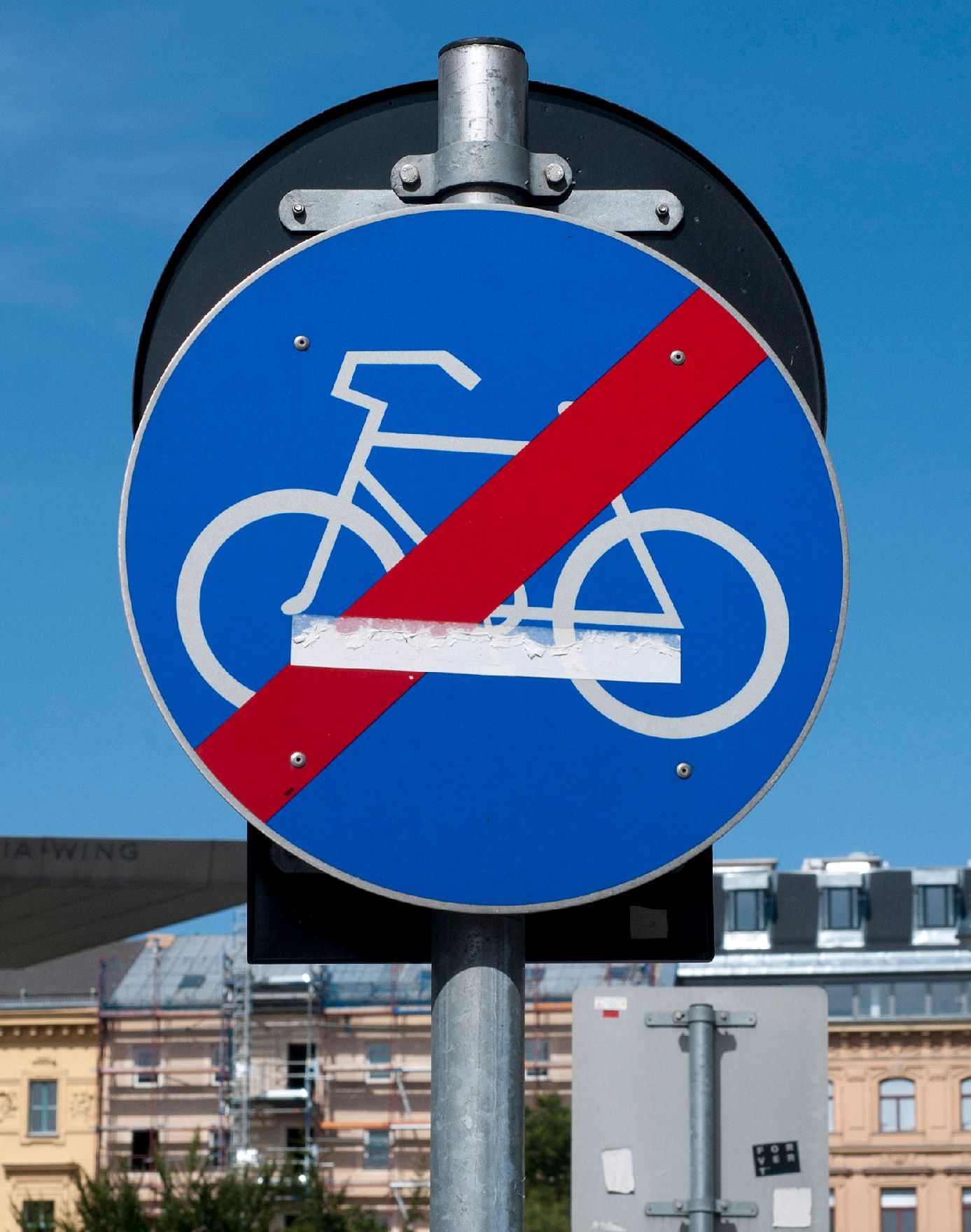 Verkehrsschild "Ende des Radweges". Schlagworte: Beschriftung, Fahrrad, Verkehr, Verkehrsschild, Verkehrszeichen