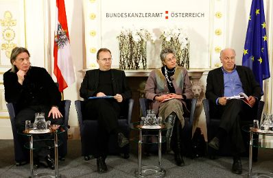Podiumsdiskussion mit (v.l.n.r.) Harald Sicheritz, Hermann Petz, Judith Brandner und Herbert Lackner.