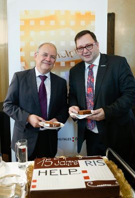 Am 10. Jänner 2013 fand im Bundeskanzleramt die Veranstaltung "15 Jahre HELP & RIS" statt. Im Bild Manfred Matzka (l.) und Christian Rupp (r.).