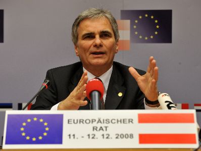 Freitag, den 12. Dezember 2008 endete in Brüssel, Belgien die Wintertagung des Europäischen Rates der EU-Staats- und Regierungschefs und Außenminister mit der Abschlußpressekonferenz von Bundeskanzler Werner Faymann und des Außenministers.