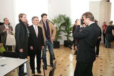 Montag, den 26. Oktober 2009 empfing Bundeskanzler Werner Faymann im Rahmen des Nationalfeiertages Besucher im Bundeskanzleramt.