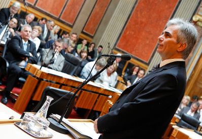 Am 6. Oktober 2011 sprach Bundeskanzler Werner Faymann im Bundesrat im Parlament.