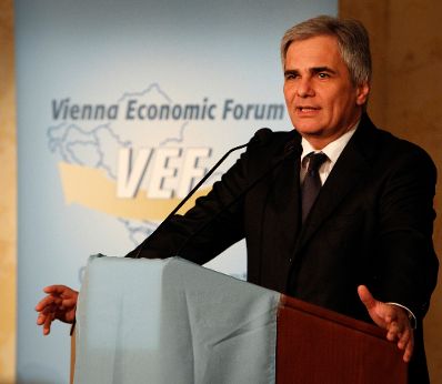 Am 21. November 2011 hielt Bundeskanzler Werner Faymann eine Rede bei dem Vienna Economic Forum im Palais Niederösterreich.
