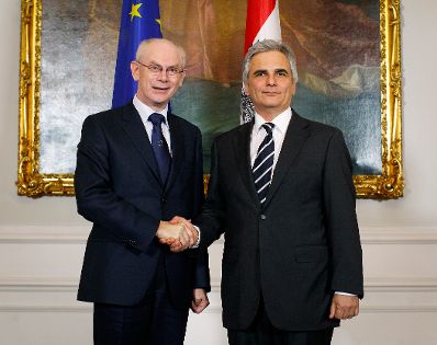 Am 16. November 2012 empfing Bundeskanzler Werner Faymann (r.) den Präsidenten des Europäischen Rates Herman Van Rompuy (l.) zu einem Arbeitsgespräch im Bundeskanzleramt.