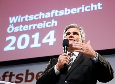 Am 7. Juli 2014 wurde im Dachfoyer der Wiener Redoutensäle der Wirtschaftsbericht 2014 vorgestellt. Im Bild Bundeskanzler Werner Faymann.