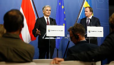 Am 8. September 2015 traf Bundeskanzler Werner Faymann (l.) den schwedischen Premierminister Stefan Löfven (r.) zu einem Arbeitsgespräch in Stockholm. Im Anschluss fand eine Pressekonferenz statt.
