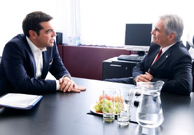 Am 23. September 2015 fand in Brüssel der Sondergipfel der Staats- und Regierungschefs statt. Im Bild Bundeskanzler Werner Faymann (r.) mit dem griechischen Premierminister Alexis Tsipras (l.).