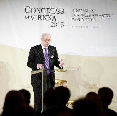 Am 22. Oktober 2015 fand die Auftaktveranstaltung des Congress of Vienna in der Hofburg statt. Im Bild der Vorsitzende der Chumir Foundation for Ethics in Leadership Joel Bell.