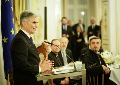 Am 1. Dezember 2015 fand im Bundeskanzleramt das vorweihnachtliche Abendessen im Rahmen des interreligiösen Dialoges statt. Im Bild Bundeskanzler Werner Faymann.