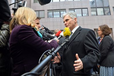 Am 18. Februar 2016 begann in Brüssel der Europäische Rat der Staats- und Regierungschefs. Im Bild Bundeskanzler Werner Faymann bei Pressestatements.