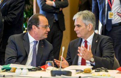 Am 7. März 2016 fand in Brüssel der Sondergipfel der Staats- und Regierungschefs statt. Im Bild Bundeskanzler Werner Faymann (r.) mit dem französischen Staatspräsidenten François Hollande (l.).