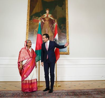 Am 30. Mai 2017 empfing Bundeskanzler Christian Kern (r.) die Ministerpräsidentin von Bangladesch Sheikh Hasina zu einem Arbeitsgespräch (l.).