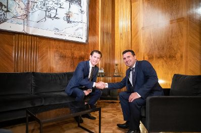 Am 30. Jänner 2019 empfing Bundeskanzler Sebastian Kurz (r.) den mazedonischen Ministerpräsidenten Zoran Zaev (l.). zu einem Gespräch.