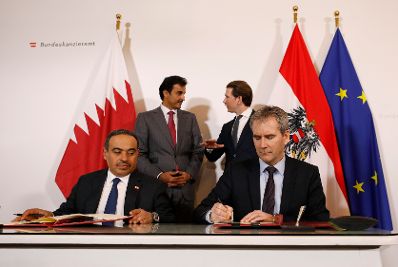 Am 5. März 2019 empfing Bundeskanzler Sebastian Kurz (m.r.) das Staatsoberhaupt des Staates Katar Emir Scheich Tamim bin Hamad Al Thani (m.l.) zu einem Gespräch.