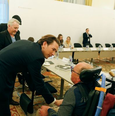 Am 6. März 2019 empfing Bundeskanzler Sebastian Kurz (l.) zur Sozialrunde Menschen mit Behinderung.