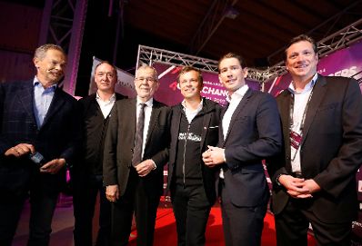 Am 11. April 2019 nahm Bundeskanzler Sebastian Kurz beim 4Gamechangers Festival teil.