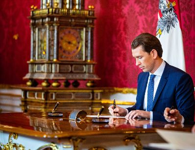 Am 22. Mai 2019 fand die Angelobung der österreichischen Übergangsminister durch Bundespräsident Alexander Van der Bellen statt. Im Bild Bundeskanzler Sebastian Kurz.