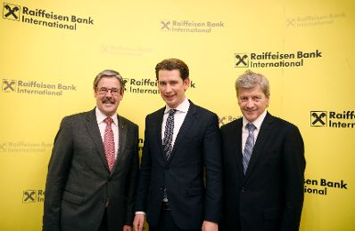 Am 28. November 2018 nahm Bundeskanzler Sebastian Kurz (m.) am EU Sky Talk der Raiffeisen Bank International AG (RBI) teil. Im Bild mit Aufsichtsrat Erwin Hameseder (l.) und Vorstand Johann Strobl (r.).