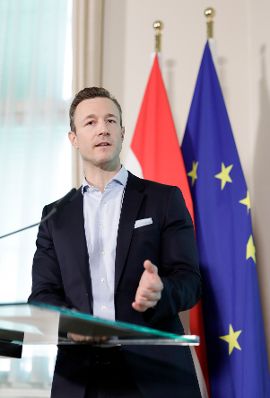Am 18. März 2019 fand eine Pressekonferenz zum Thema "Weltkulturerbe Wien" im Bundeskanzleramt statt. Im Bild Bundesminister Gernot Blümel.