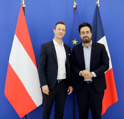 Am 21. März 2019 reiste Bundesminister Gernot Blümel (l.) nach Paris. Im Bild mit dem französischen Staatssekretär für Digitalisierung Mounir Mahjoubi (r.).