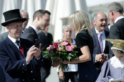 Am 18. Juli 2018 reiste Bundesminister Gernot Blümel (l.) anlässlich der Eröffnung der Bregenzer Festspiele nach Bregenz.
