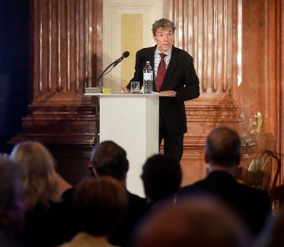 Am 6. November 2018 überreichte Bundesminister Gernot Blümel gemeinsam mit EU-Kommissar Tibor Navracsics die Europäischen Literaturpreise 2018. Im Bild Moderator Michael Freund.