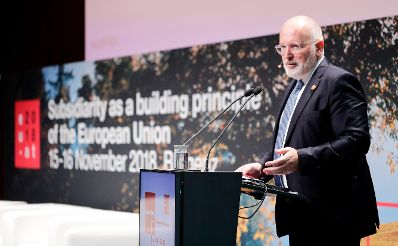 Am 16. November 2018 setzte Bundesminister Gernot Blümel seine Teilnahme an der Subsidiaritätskonferenz in Bregenz fort. Im Bild EU-Kommissar Frans Timmermans.