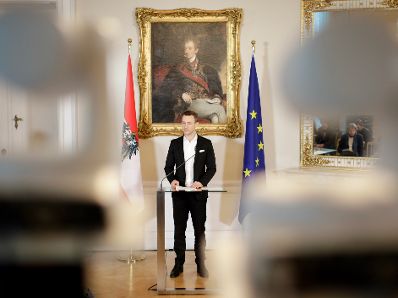 Am 14. Dezember 2018 gab Bundesminister Gernot Blümel (im Bild) eine Pressekonferenz zur Bilanz des ersten Jahres.