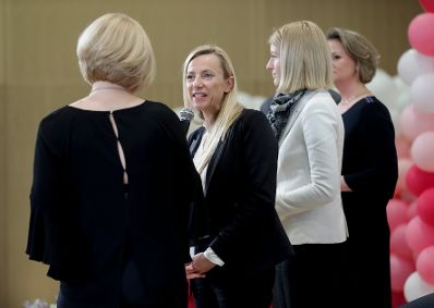 Am 8. März 2019 eröffnete Bundesministerin Juliane Bogner-Strauß (m.l.) am Frauentag gemeinsam mit der Landeshauptmann-Stellvertreterin Christine Haberlander (m.r.) den "Oberösterreichische Nachrichten Frauentag".