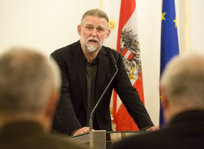 Am 16. November 2016 verlieh Kunst- und Kulturminister Thomas Drozda den Österreichischen Staatspreis für Kulturpublizistik an Alfred Noll (im Bild).