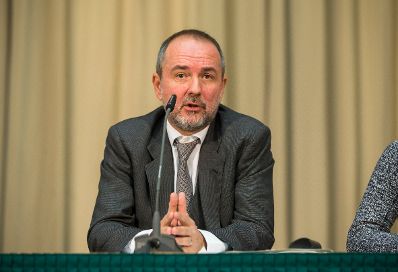 Kanzleramtsminister Thomas Drozda beim Medienbriefing über die Regierungssitzung am 22.November 2016 im Parlament.