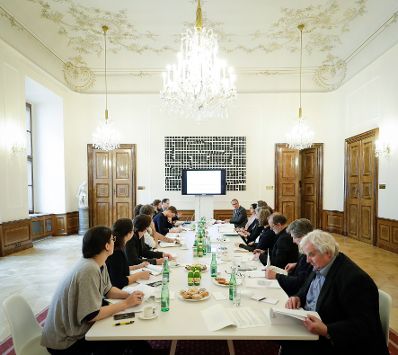 Am 28. April 2017 gab Kunst- und Kulturminister Thomas Drozda ein Hintergrundgespräch zum Weißbuch für Bundesmuseen.