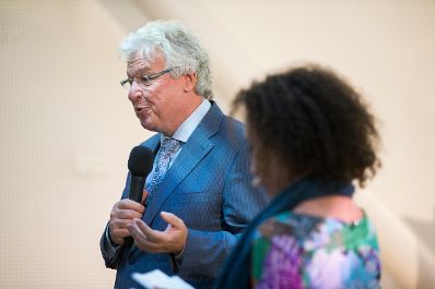 Am 9. Juni 2017 nahm Kunst- und Kulturminister Thomas Drozda an der Veranstaltung "Europäische Kulturhauptstadt 2024 - Mehr Kultur durch mehr Europa" teil. Im Bild der Moderator Oliver Scheytt.