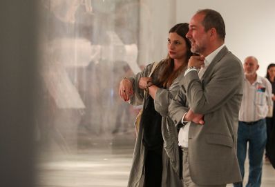 Am 20. Juni 2017 eröffnete Kunst- und Kulturminister Thomas Drozda die Vienna Biennale 2017.