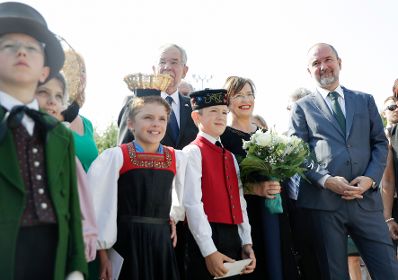 Am 19. Juli 2017 besuchte Kunst- und Kulturminister Thomas Drozda (r.) die Eröffnung der Bregenzer Festspiele in Vorarlberg.