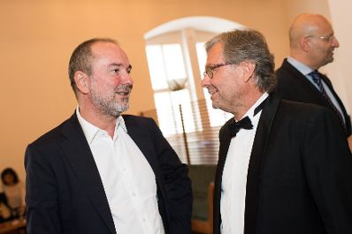 Am 27. Juli 2017 besuchte Kunst- und Kulturminister Thomas Drozda (l.) den ORF-Cocktail-Empfang anlässlich der Salzburger Festspiele. Im Bild mit ORF-Generaldirektor Alexander Wrabetz (r.).