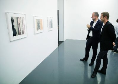 Am 14. September 2017 nahm Kunst- und Kulturminister Thomas Drozda (l.) beim Galerienfestival mit internationalen Kuratorinnen und Kuratoren in Wien teil.