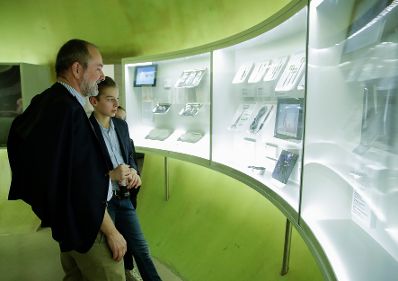 Am 7. Oktober 2017 fand die Langen Nacht der Museen statt. Im Bild Kunst- und Kulturminister Thomas Drozda (l.) im Technischen Museum.