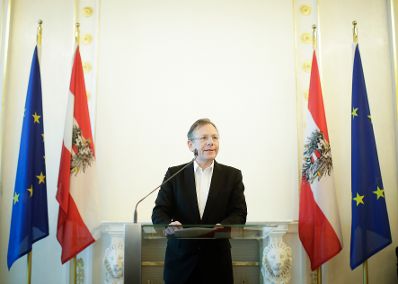 Am 5. Dezember 2017 überreichte Kunst- und Kulturminister Thomas Drozda das Österreichische Ehrenkreuz für Wissenschaft und Kunst I. Klasse an Alexander Potyka.