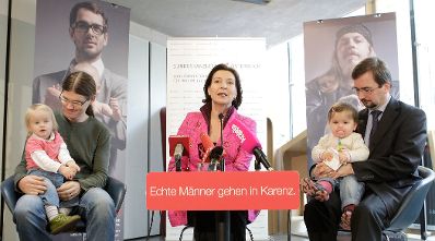 Frauenministerin Gabriele Heinisch-Hosek lud zur "Präsentation Kampagne: Echte Männer gehen in Karenz".